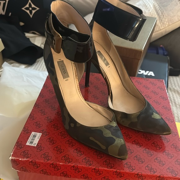 Guess heels army - Picture 1 of 4